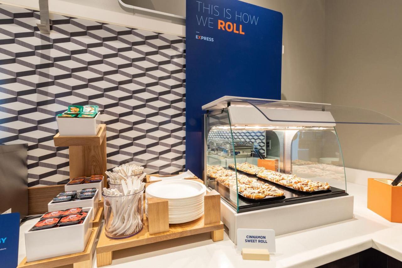 Holiday Inn Express & Suites - Tulsa Downtown - Arts District By Ihg Ngoại thất bức ảnh